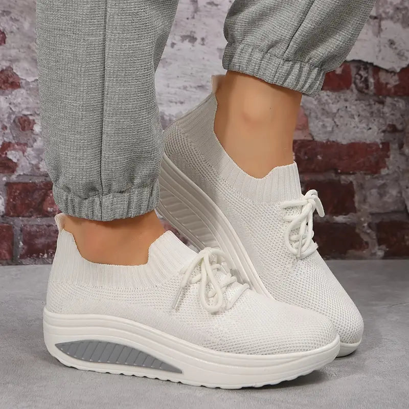 Baskets Blanches Respirantes à Semelle Épaisse Orthopédique - Confort et Style Moderne