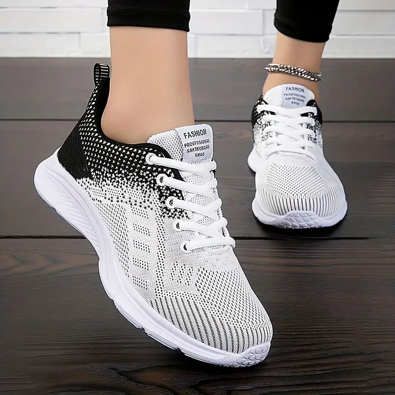 Baskets Orthopédiques Femme Blanc & Noir - Maintien Ajustable à Lacets - Confort Respirant & Style Épuré