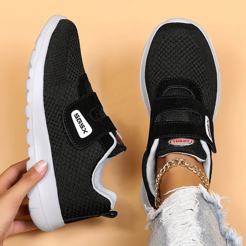 Baskets legeres a scratch pour femme Confort style et praticite